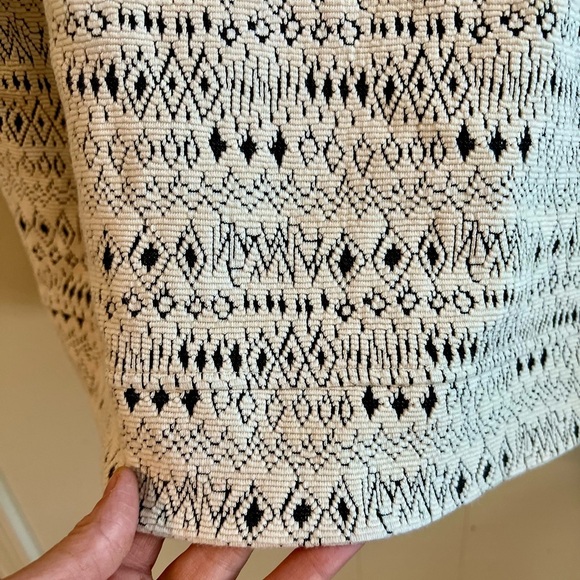 See and Be Seen Textured Short Sleeve Top, Size S - Picture 5 of 6